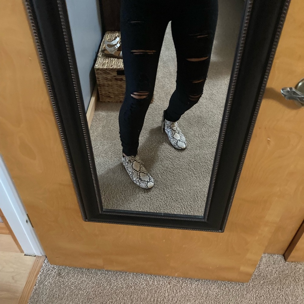 Black ripped high rise skinny jeans